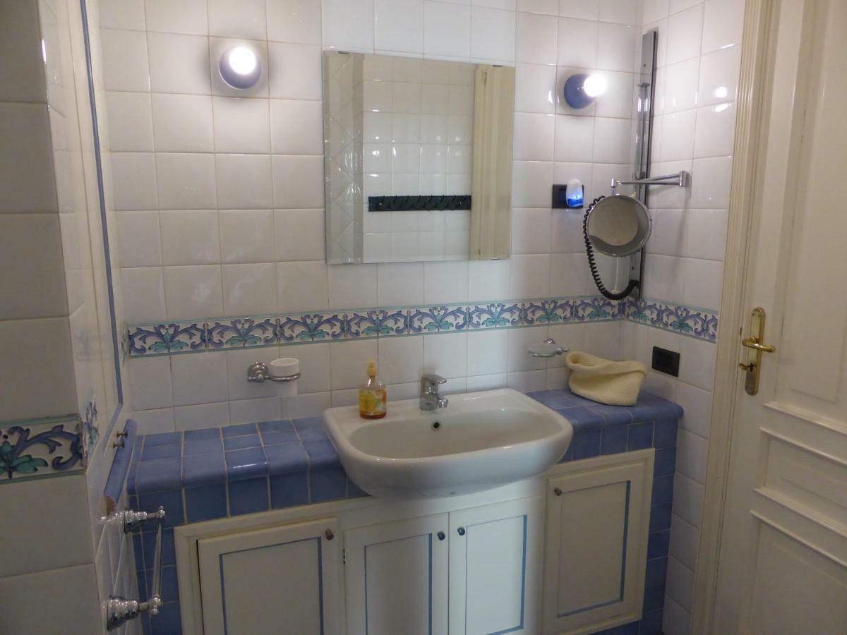 Home46 Νάπολη Εξωτερικό φωτογραφία